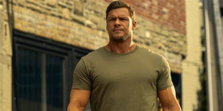 Alan Ritchson photo 3