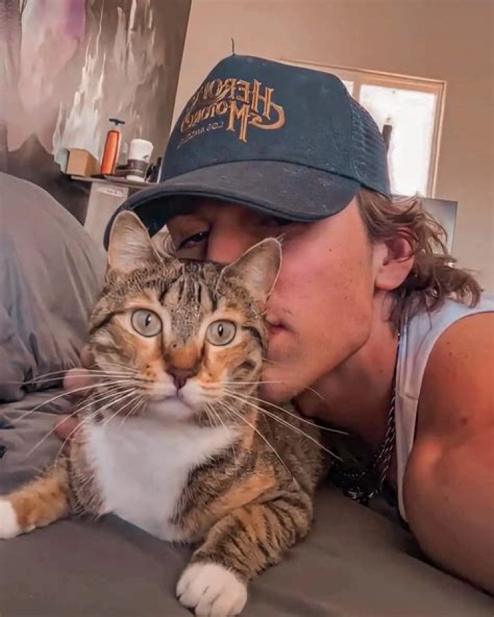 Vinnie Hacker Pets